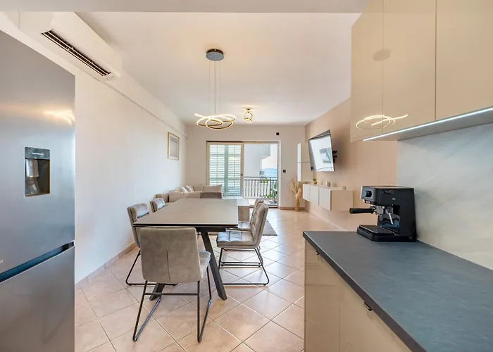 Apartment Rina With Heated Jacuzzi