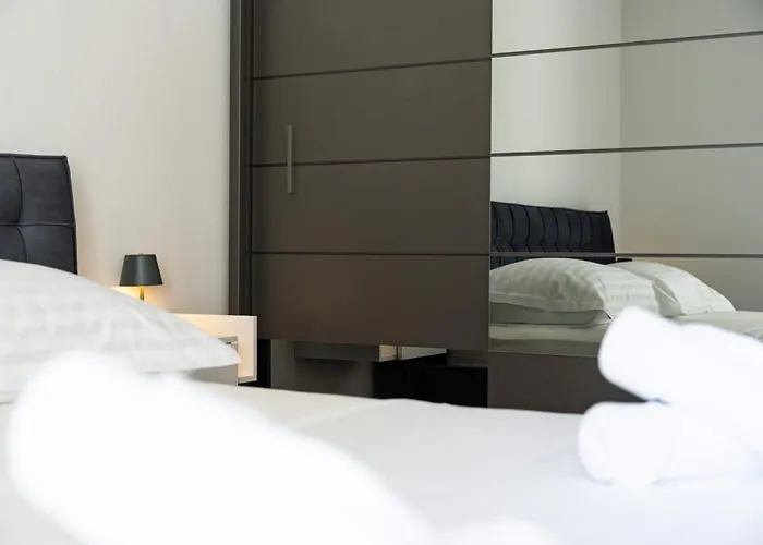 Rina With Heated Jacuzzi *