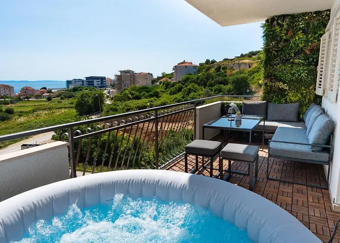 Apartment Rina With Heated Jacuzzi