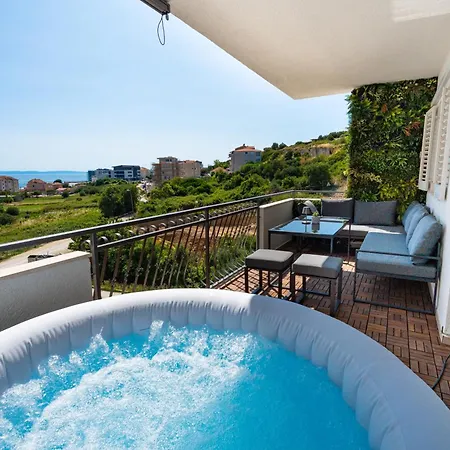 Apartamento Rina With Heated Jacuzzi