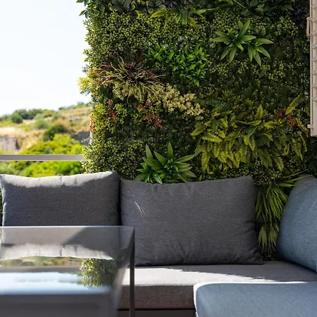 Rina With Heated Jacuzzi Apartamento